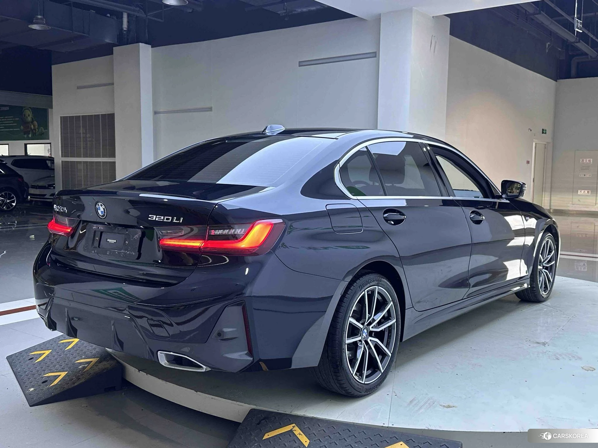 BMW 3 series 2022 Черный из Китая, фото 5