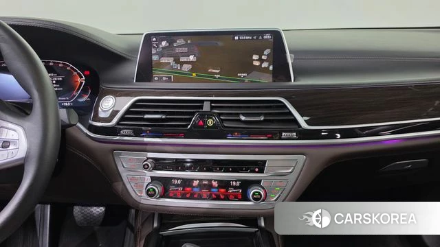 BMW 7 Series (G11) 2022 Черный из Кореи, фото 5