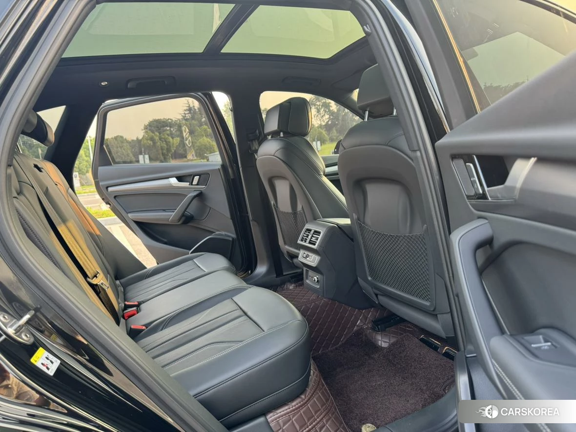 Audi Q5L 2023 Черный из Китая, фото 5