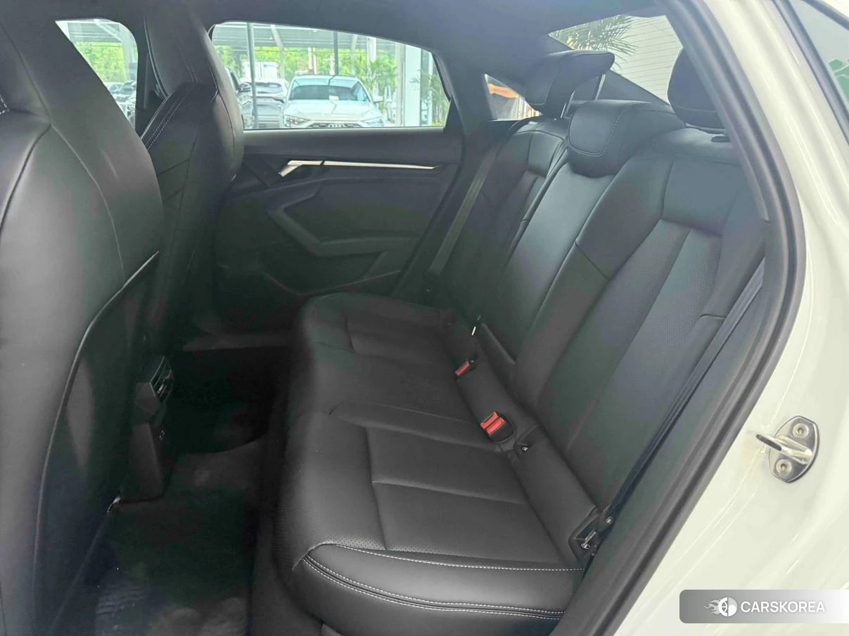 Audi A3 2022 Белый из Китая, фото 5