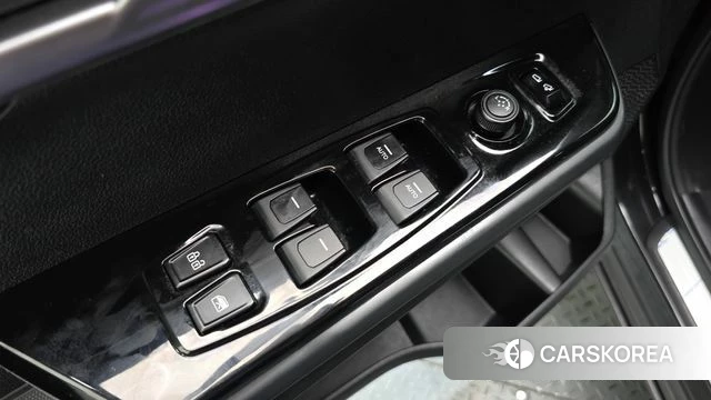 Ssangyong Torres 2024 Черный из Кореи, фото 5