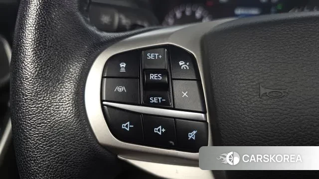 Ford Explorer 6th Generation 2021 Песочный из Кореи, фото 5