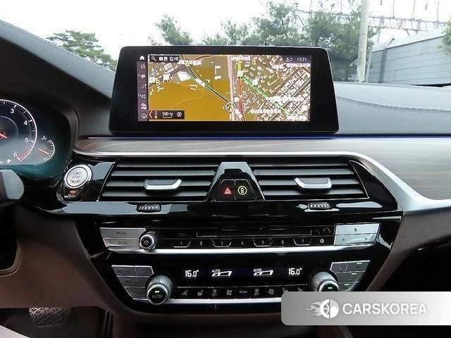 BMW 5 Series (G30) 2019 Черный из Кореи, фото 5