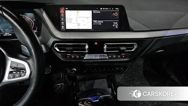 BMW 1 Series (F40) 2020 Черный из Кореи, фото 5