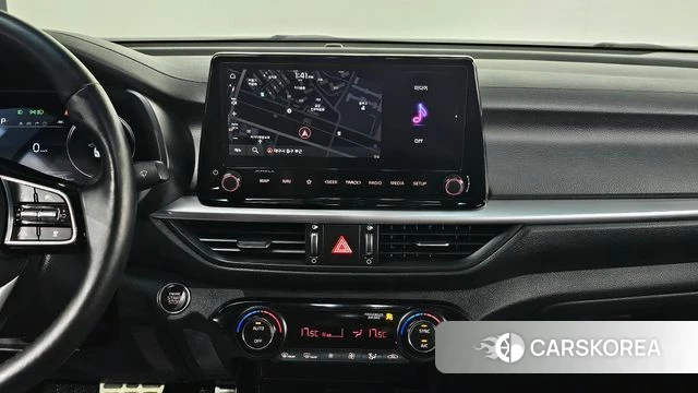 Kia The New K3 2nd generation 2023 Белый из Кореи, фото 5