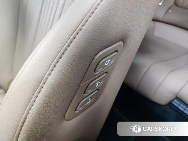 Hyundai Grandeur Hybrid (GN7) 2025 Белый из Кореи, фото 5