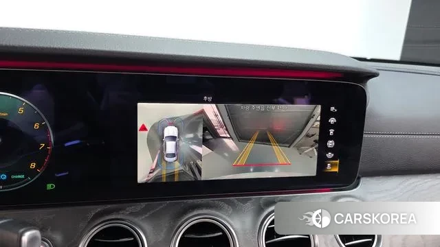 Mercedes-Benz E-Class W213 2021 Белый из Кореи, фото 5