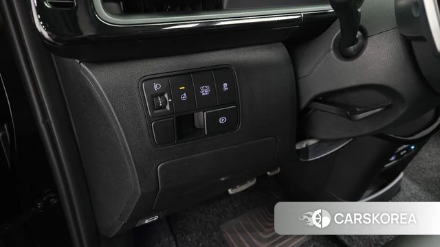 Hyundai Staria 2024 Черный из Кореи, фото 5