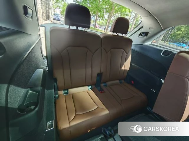 Audi Q7 2021 Черный из Китая, фото 5
