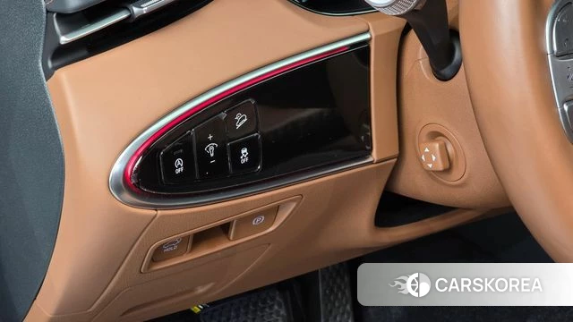 Genesis GV70 2023 Белый из Кореи, фото 5