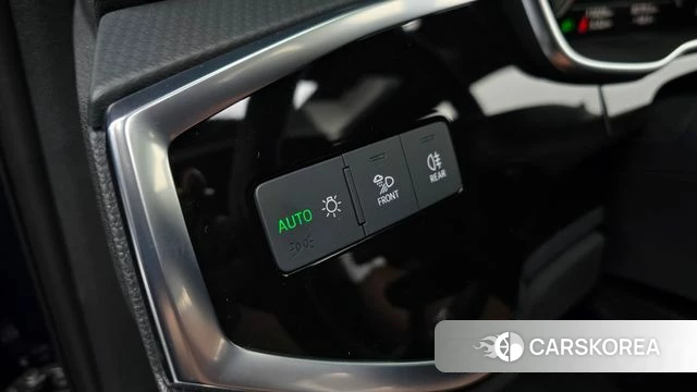 Audi Q3 (F3) 2025 Синий из Кореи, фото 5