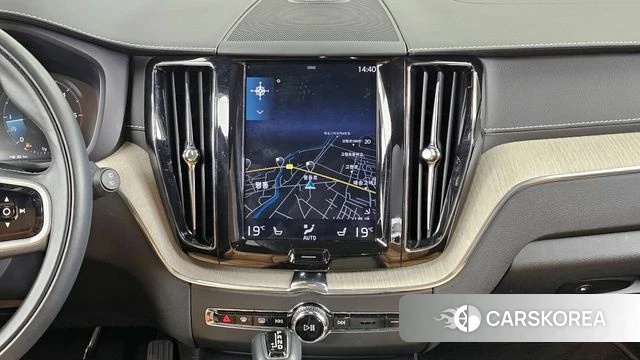 Volvo XC60 second Generation 2019 Белый из Кореи, фото 5