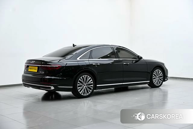 Audi A8 2024 Черный из Китая, фото 5