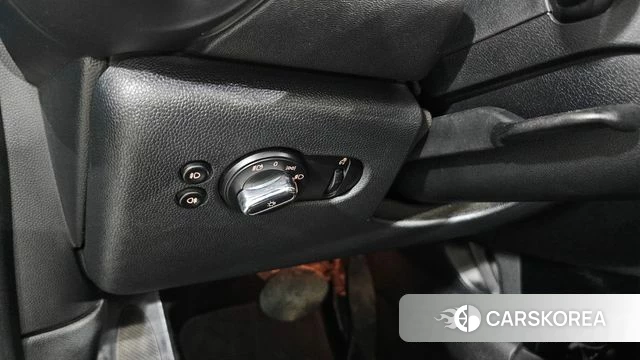 Mini Cooper Convertible 2018 Синий из Кореи, фото 5