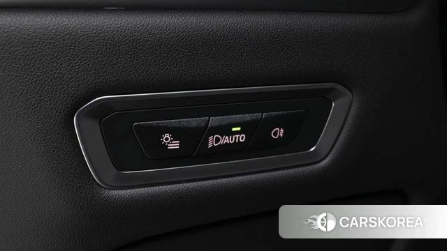 BMW X7 (G07) 2024 Черный из Кореи, фото 5