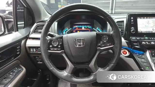 Honda Odyssey 2018 Белый из Кореи, фото 5