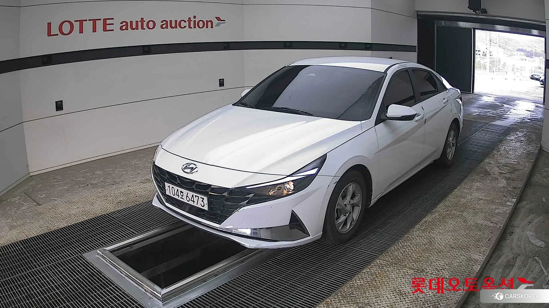 Hyundai Avante 2021 Polar White из Кореи, фото 5