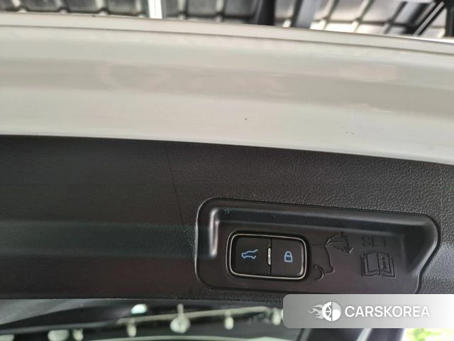 Ford Explorer 6th Generation 2021 Белый из Кореи, фото 5