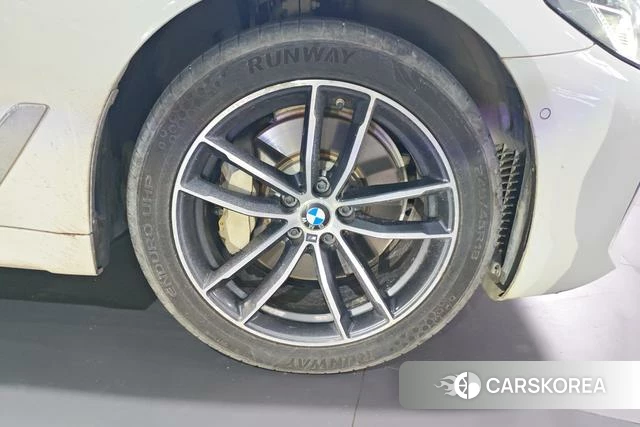 BMW 5 series PHEV 2021 Белый из Китая, фото 5