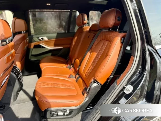 BMW X7 (G07) 2023 Черный из Кореи, фото 5