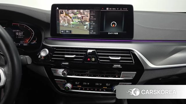 BMW 5 Series (G30) 2022 Черный из Кореи, фото 5