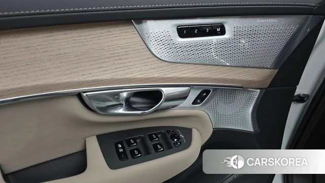 Volvo XC90 second Generation 2026 Белый из Кореи, фото 5