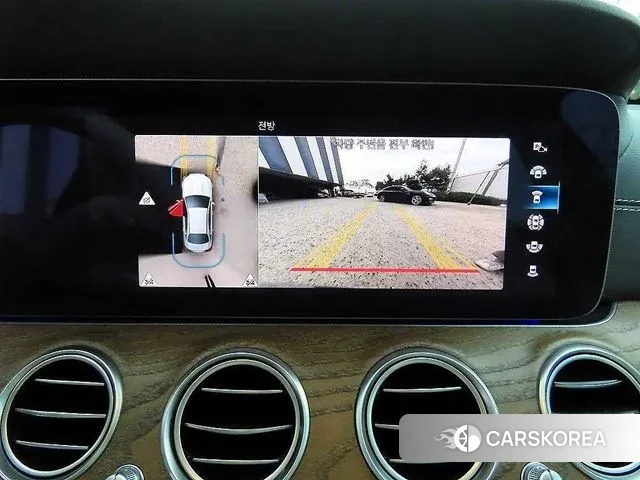 Mercedes-Benz E-Class W213 2023 Белый из Кореи, фото 5