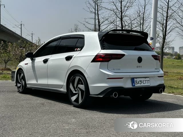 Volkswagen Golf GTI 2022 Белый из Китая, фото 5