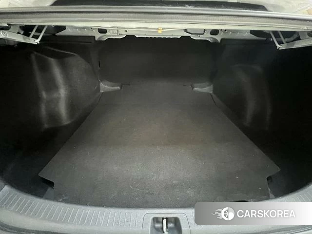 Toyota Corolla 2022 Белый из Китая, фото 5