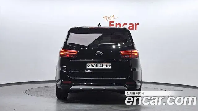 Kia The New Carnival id 2633604 из Кореи 5