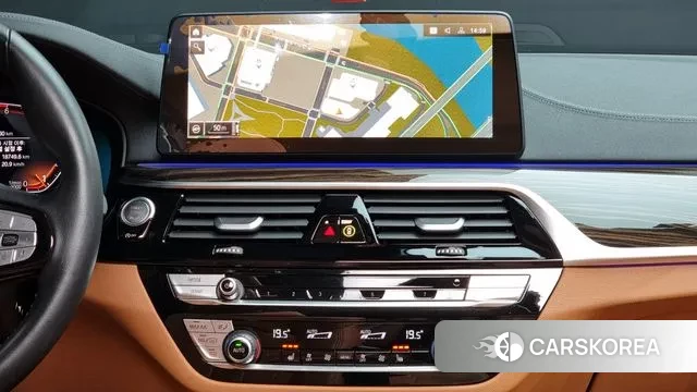 BMW 5 Series (G30) 2023 Серый из Кореи, фото 5