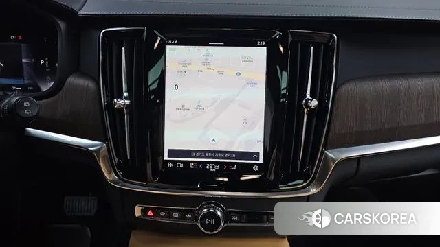 Volvo V90 Cross-Country 2023 Черный из Кореи, фото 5