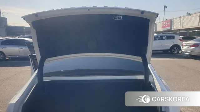 Hyundai Grandeur Hybrid (GN7) 2023 Белый из Кореи, фото 5