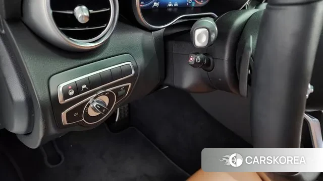 Mercedes-Benz C-Class W205 2021 Белый из Кореи, фото 5