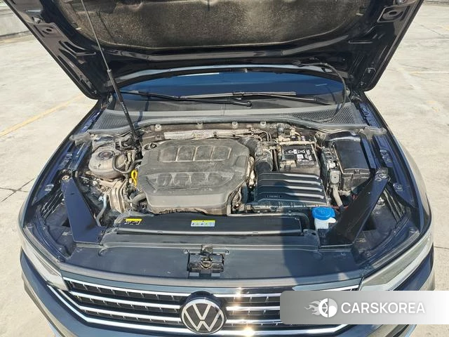 Volkswagen Magotan 2024 Черный из Китая, фото 5