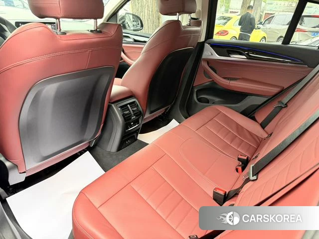 BMW X4 2023 Серебристо-серый из Китая, фото 5