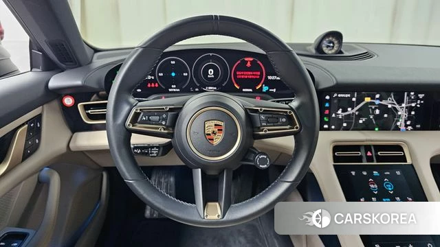Porsche Taycan 2023 Серебристо-серый из Кореи, фото 5