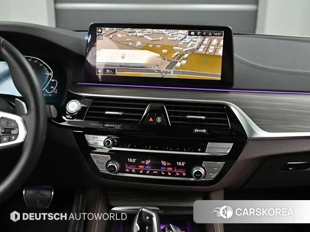 BMW 5 Series (G30) 2020 Белый из Кореи, фото 5