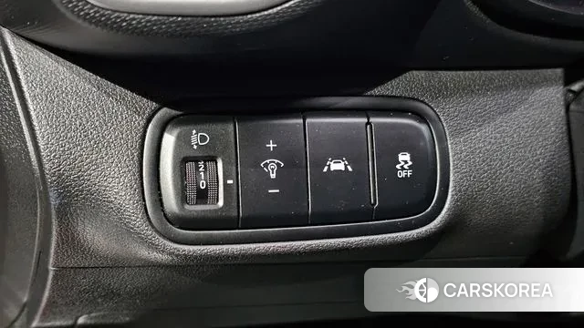 Hyundai Venue 2019 Красный из Кореи, фото 5