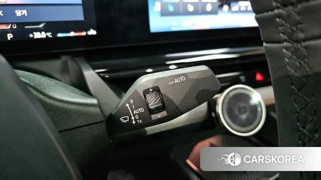 BMW 5 Series (G60) 2024 Черный из Кореи, фото 5