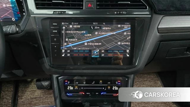 Volkswagen Tiguan Allspace 2023 Белый из Кореи, фото 5