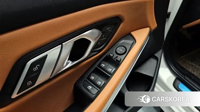 BMW 3 Series (G20) 2023 Белый из Кореи, фото 5