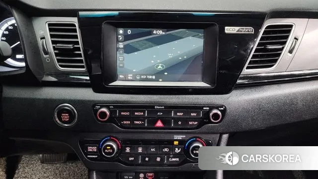 Kia Niro 2018 Белый из Кореи, фото 5