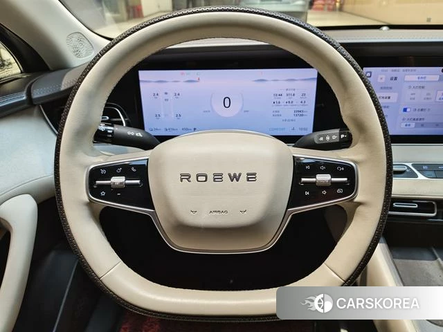 Roewe D7 DMH 2023 Серебристо-серый из Китая, фото 5