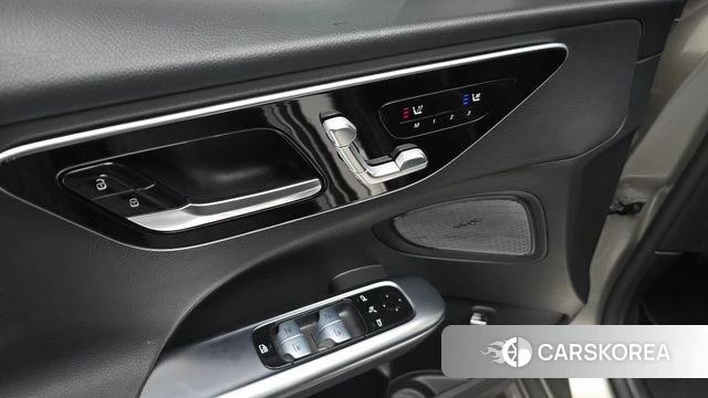 Mercedes-Benz C-Class W206 2022 Песочный из Кореи, фото 5