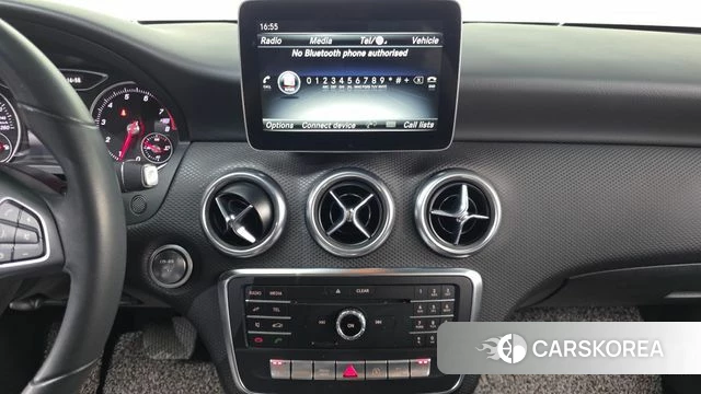 Mercedes-Benz A-Class W176 2018 Белый из Кореи, фото 5