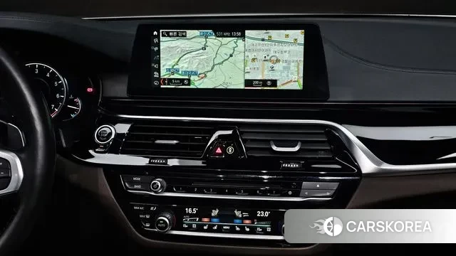 BMW 5 Series (G30) 2018 Белый из Кореи, фото 5