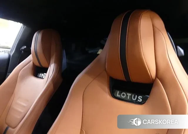 Lotus Emira 2024 Серебряный из Кореи, фото 5