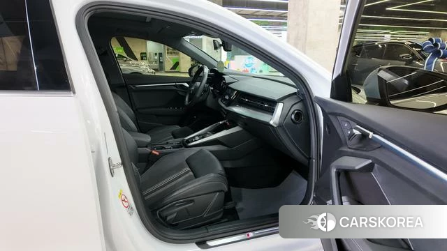 Audi A3 2021 Белый из Китая, фото 5