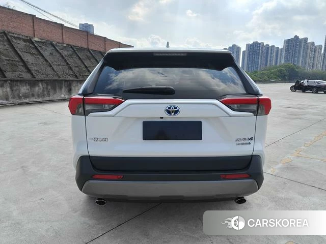 Toyota RAV4 Rongfang 2022 Белый из Китая, фото 5